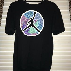 Vintage Micheal Jordans t-shirr